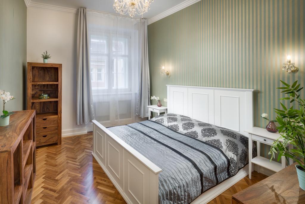 Smetanovo nábřeží 26 - Riverview Old Town Apartment Praga Esterno foto